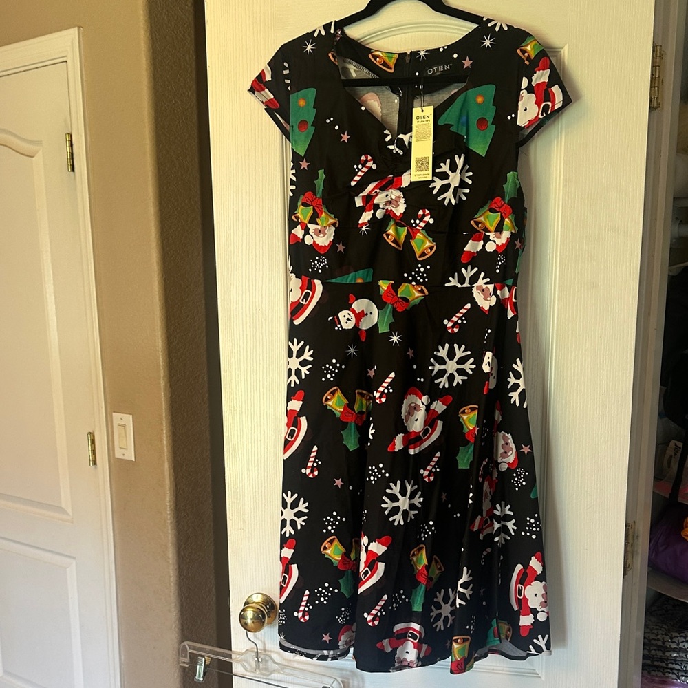 Oten Christmas Black Midi Dress Santa Snowman Snowflakes